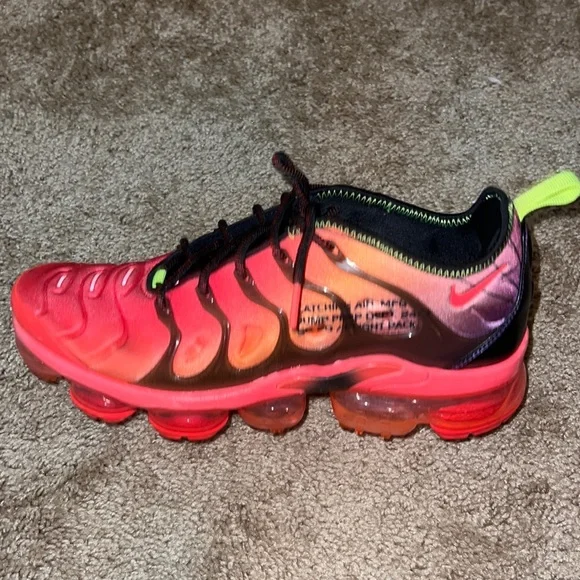Nike | Shoes | Nike Air Vapormax Plus Laser Crimson | Poshmark display picture 3